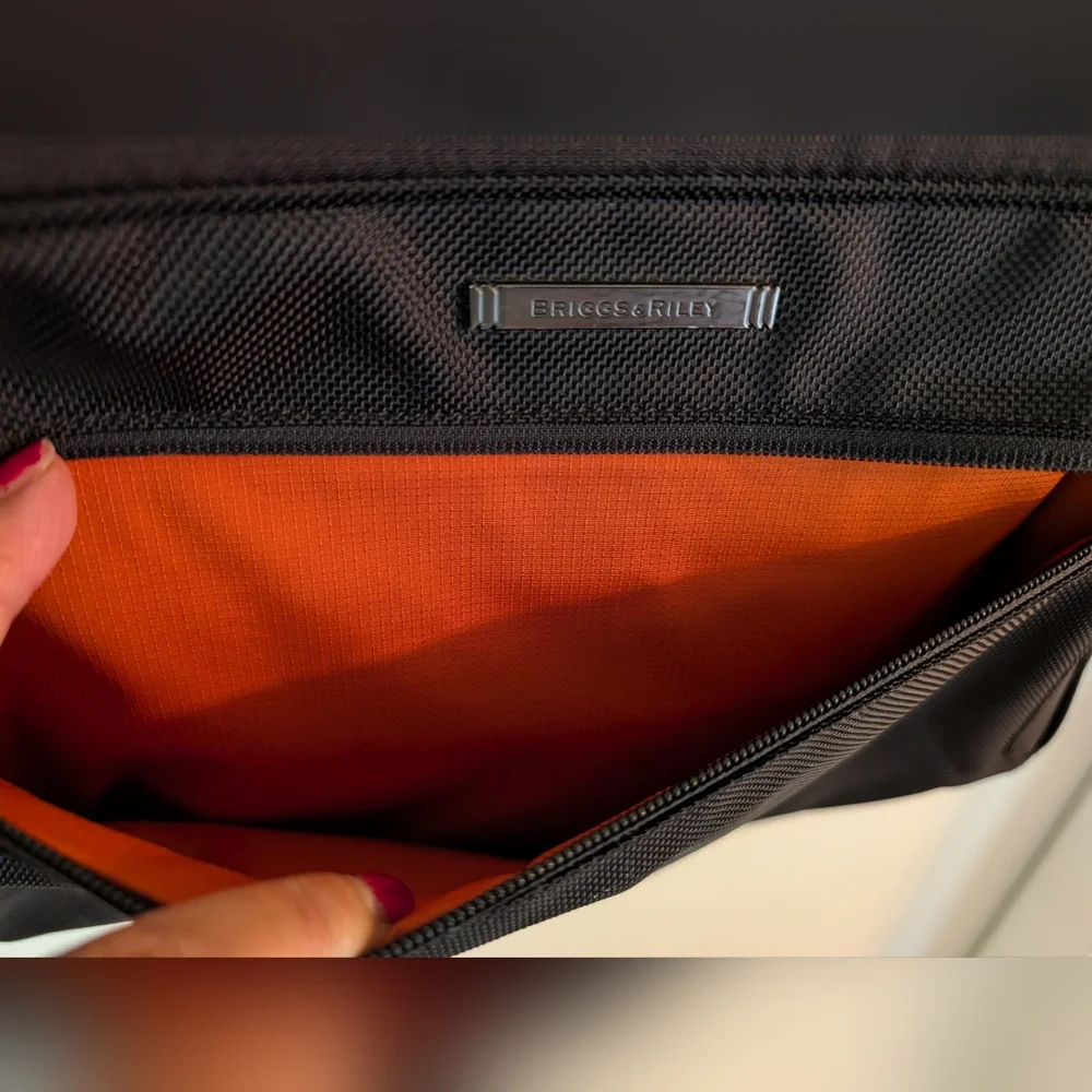 Briggs & Riley Black Expandable Laptop Briefcase Bag